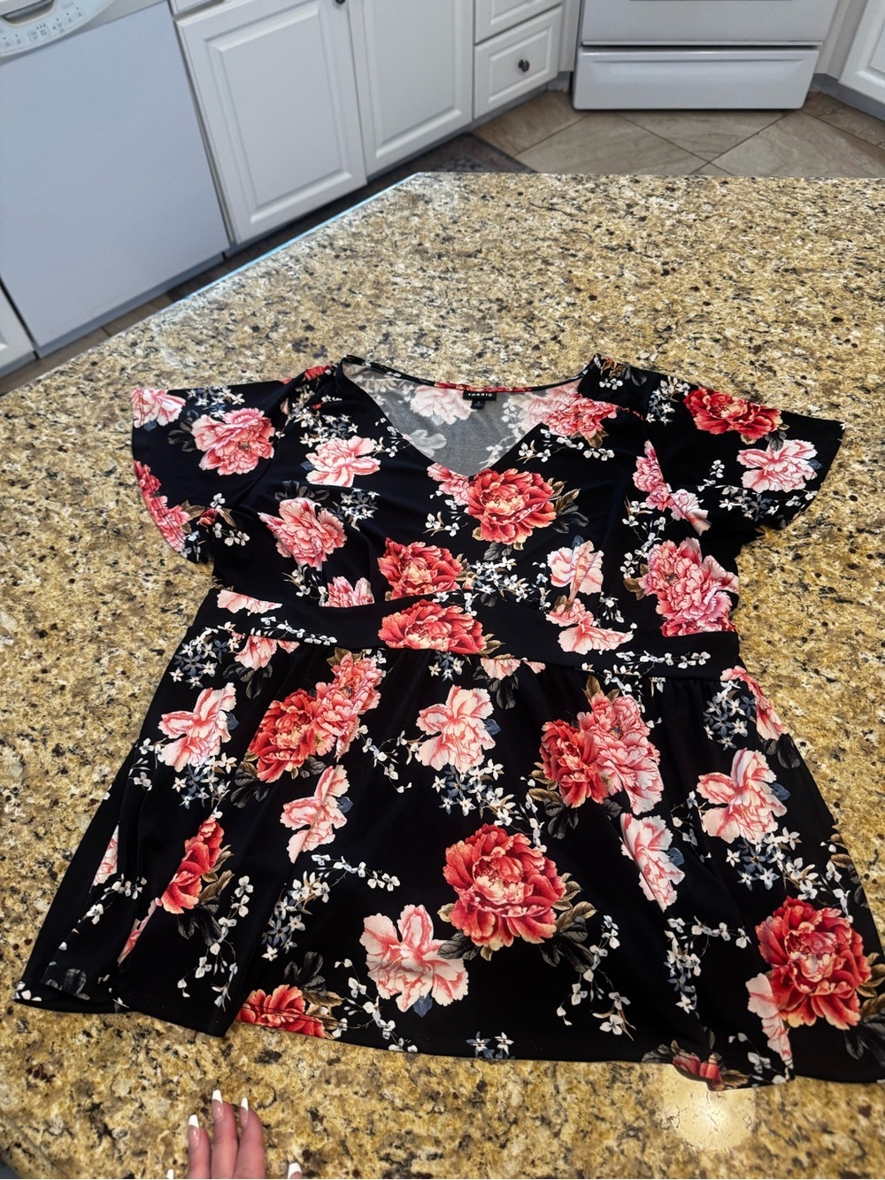torrid Black Floral Peplum top with Pink & Red Blooms size 2
